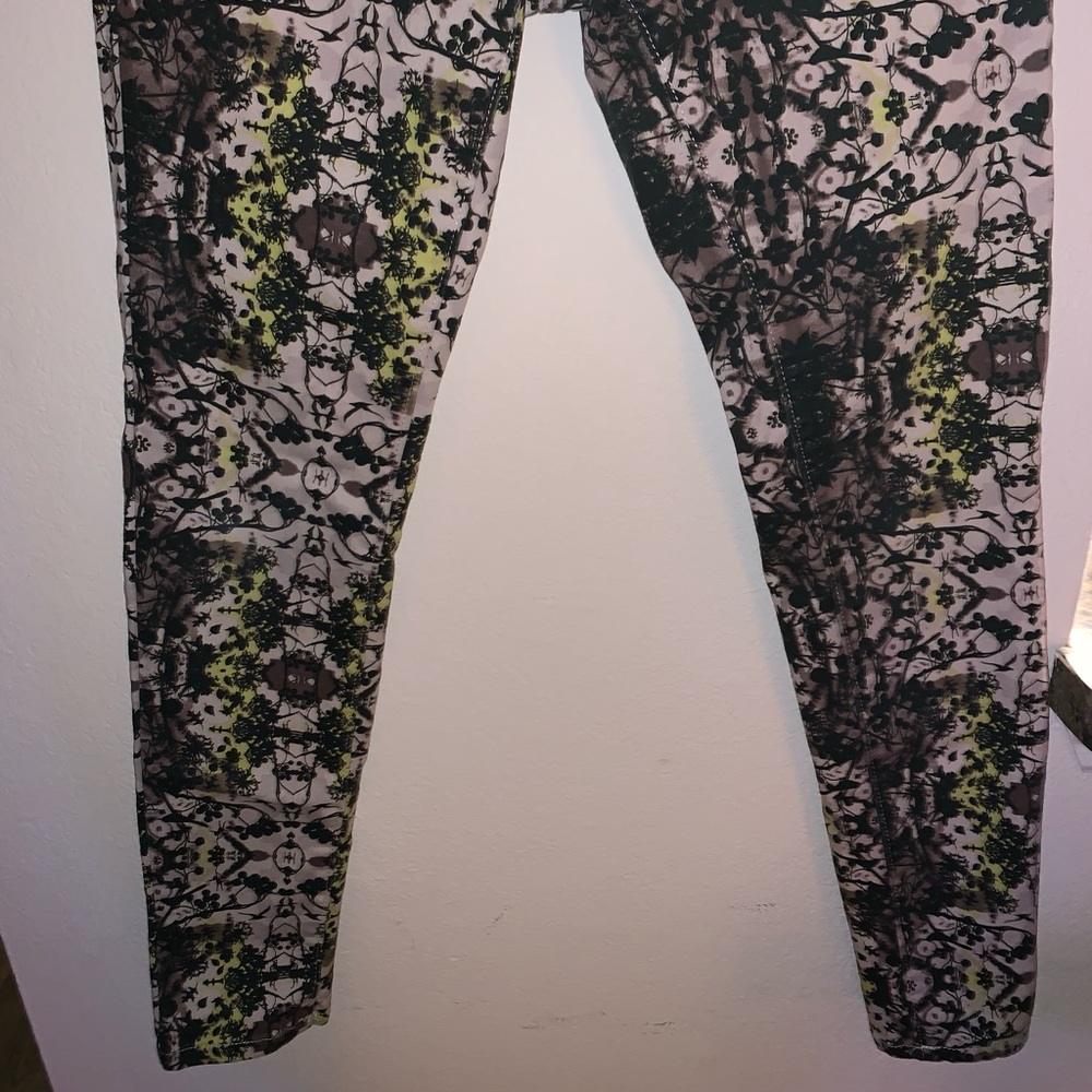 Pants - Picture 2 of 4